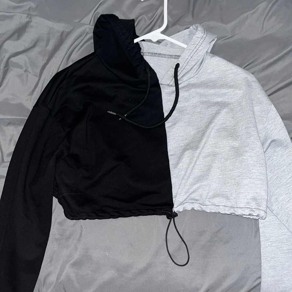 Black and gray cropped hoodie